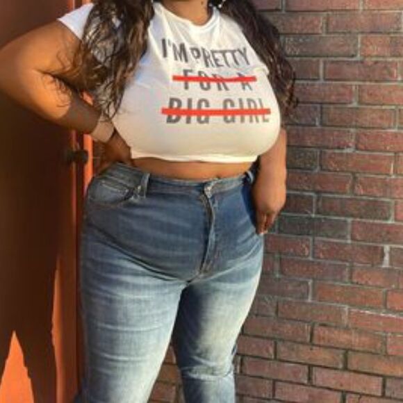 🆕️I’m Pretty for a Big Girl Graphic Tee Body Positive Plus Size Statement Shirt - Picture 2 of 11
